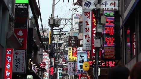 Neon-Ladenschilder-Gangnam-Südkorea