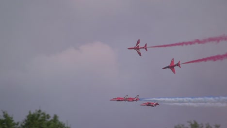 Red-Arrows-Slow-Motion