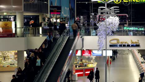 Centro-Comercial-y-de-Entretenimiento