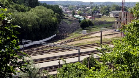 Zeitraffer-Am-Bahnhof