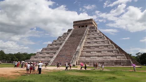 Chichen-Itza-1