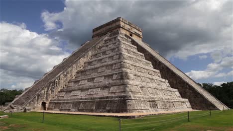 Chichen-Itza-2