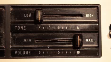 Vintage-Radio-Tone-and-Volume-Sliders