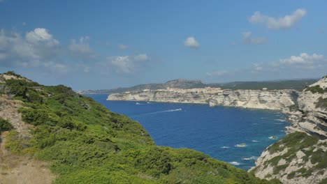 Ocean-View-from-Clifftop