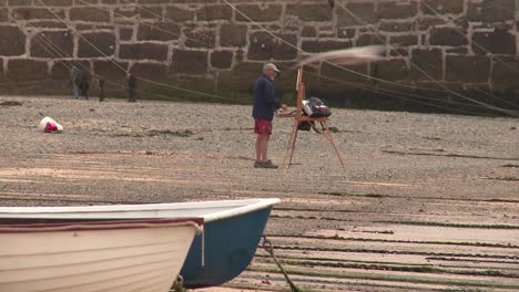 Artist-Painting-in-St-Ives-Bay-1