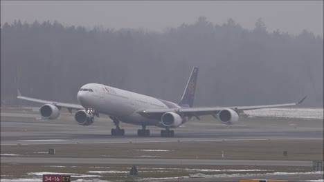 Thai-Airways-A340-Taking-Off