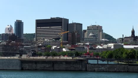 Skyline-Von-Montreal