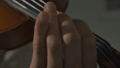 Violingriffbrett-Uhd