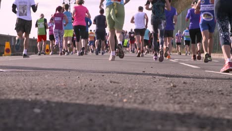 Marathon-Runners-Slow-Motion-2