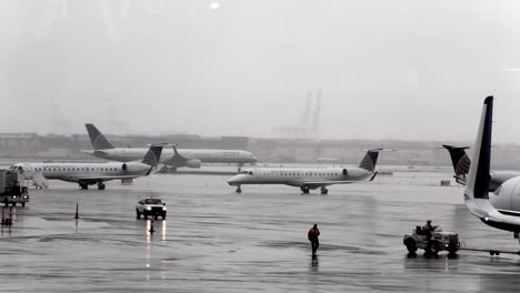 Aeropuerto-monocromo