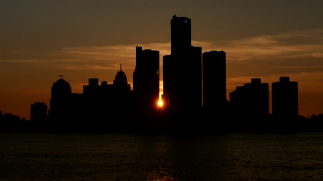 Time-lapse-de-la-puesta-de-sol-en-el-centro-de-Detroit