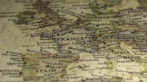 Panorámica-de-Francia-en-un-mapa-vintage
