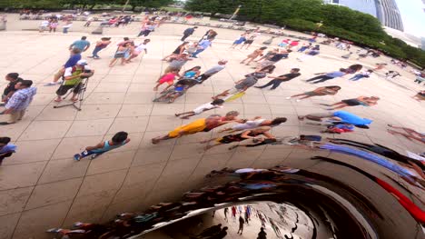 Cloud-Gate-reflections-Chicago-2