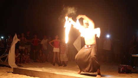 Fire-Dancer-in-Mexico