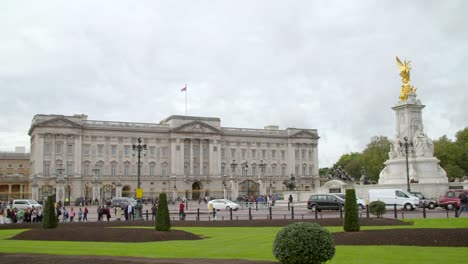 Buckingham-Palace-Und-Victoria-Memorial