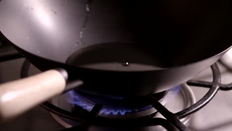 Wok-on-Gas-Hob