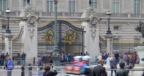 Gates-to-Buckingham-Palace