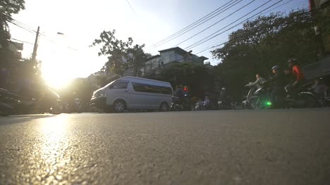 Vietnam-Straßen-Low-Shot-1