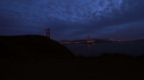 Golden-Gate-Bridge-Bei-Nacht