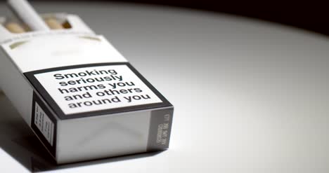 Warnschild-Für-Zigaretten