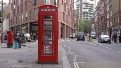 Rote-Telefonzelle-In-London