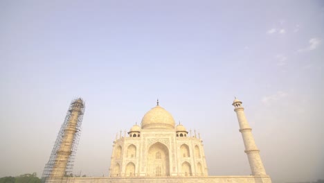 Herunterschwenken-Zum-Taj-Mahal