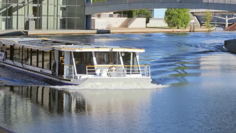 Tourist-Boat-on-River-Spree