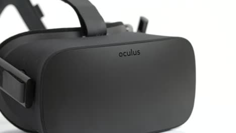 Seguimiento-a-lo-largo-de-un-auricular-Oculus-Rift