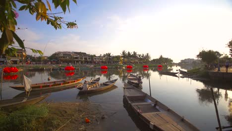 Kamerafahrt-Der-Vietnamesischen-Flussszene