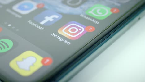 Instagram-Benachrichtigung-Auf-Dem-IPhone-X