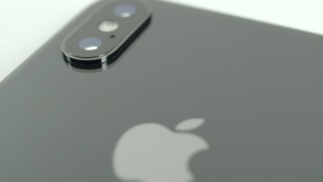 Drehen-Um-Das-IPhone-X-Logo-Und-Die-Kamera