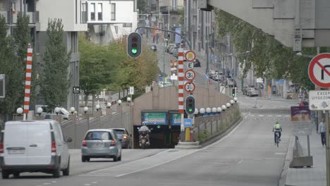 Belebte-Kreuzung-Im-Zentrum-Von-Brüssel