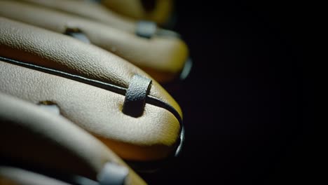 CU-of-Baseball-Glove