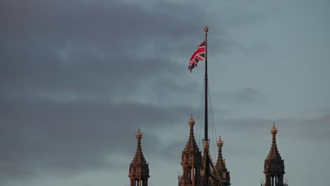 Union-Jack-on-Victoria-Tower