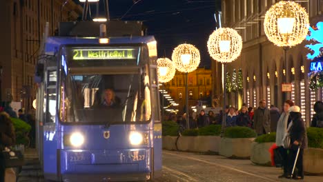 Münchner-Straßenbahn-Zu-Weihnachten