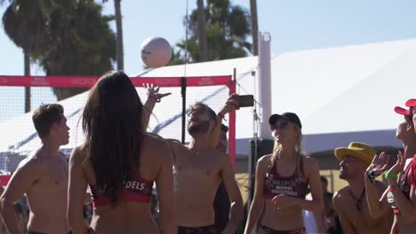 Juego-de-Beachball-en-Venice-Beach