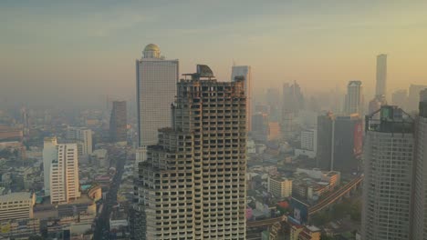 Bangkok-Wolkenkratzer-Bei-Sonnenaufgang