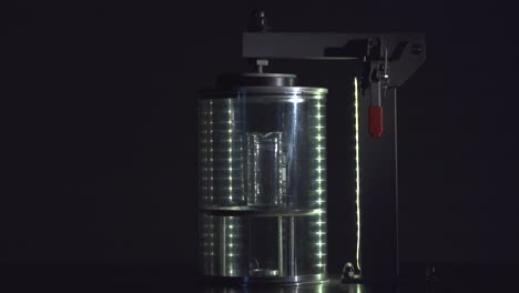 Vaso-de-laboratorio-en-cámara-de-vacío-CU