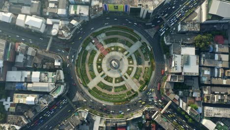 Drone-Shot-of-Wongwian-Yai-Roundabout