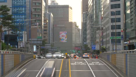Geschäftiger-Seoul-Straßenverkehr-Zeitraffer