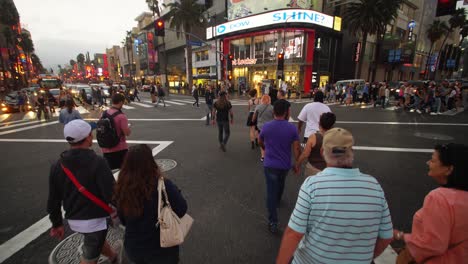 Crossing-Hollywood-Intersection-at-Dusk