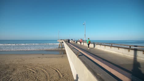 Fußgänger-Von-Venedig-Fishing-Pier