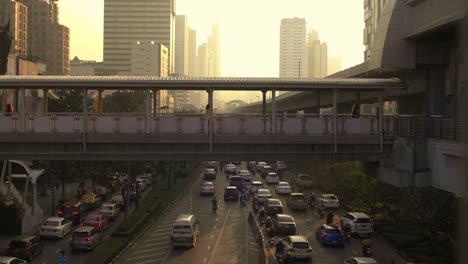 Reveal-Shot-of-Footbridge-in-Bangkok