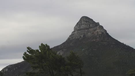 Cloudy-Day-Over-Lions-Head