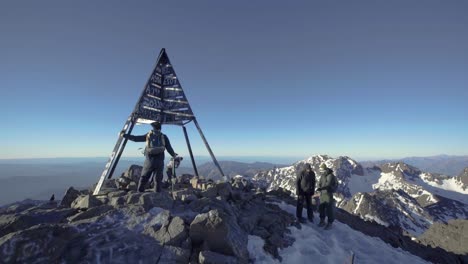 Jebel-Toubkal-Montaña-Summit-01