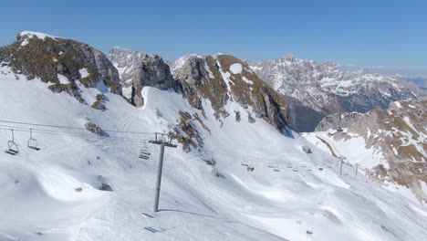Skilift-In-Den-Alpen