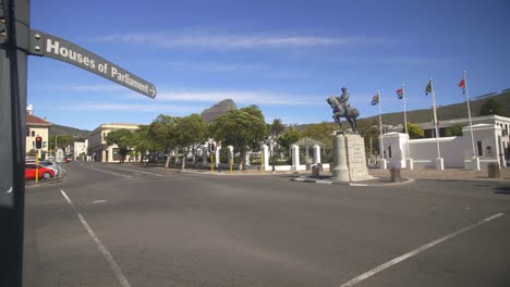 Entrance-Of-Cape-Towns-Parliament-