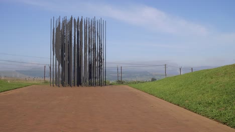 Monumento-a-Nelson-Mandela