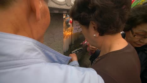 Busy-Shrine-at-Bonguesnsa-Temple