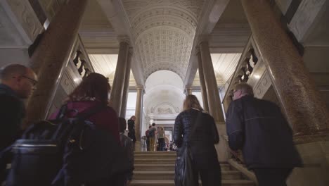 Walking-Into-The-Vatican-Museum